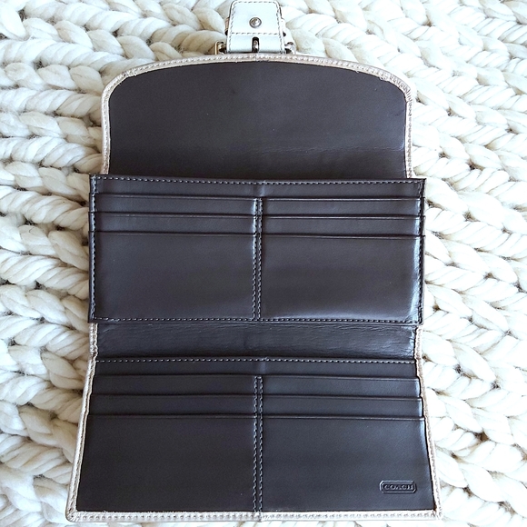 Coach Soho Gold & Brown Leather Wallet - Picture 5 of 10